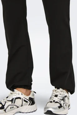 Pantal&oacute;n deportivo el&aacute;stico
