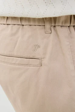 Pantal&oacute;n estilo chino