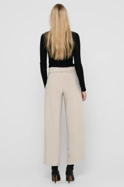 Pantal&oacute;n estilo culotte largo