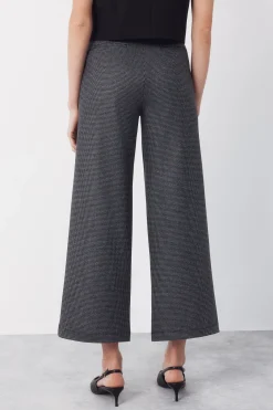 Pantal&oacute;n punto ancho
