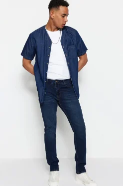 Pantalón vaquero ajustado