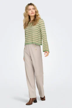 Pantalón wide con botones