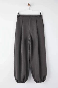 Pantalones bombachos flu&iacute;dos