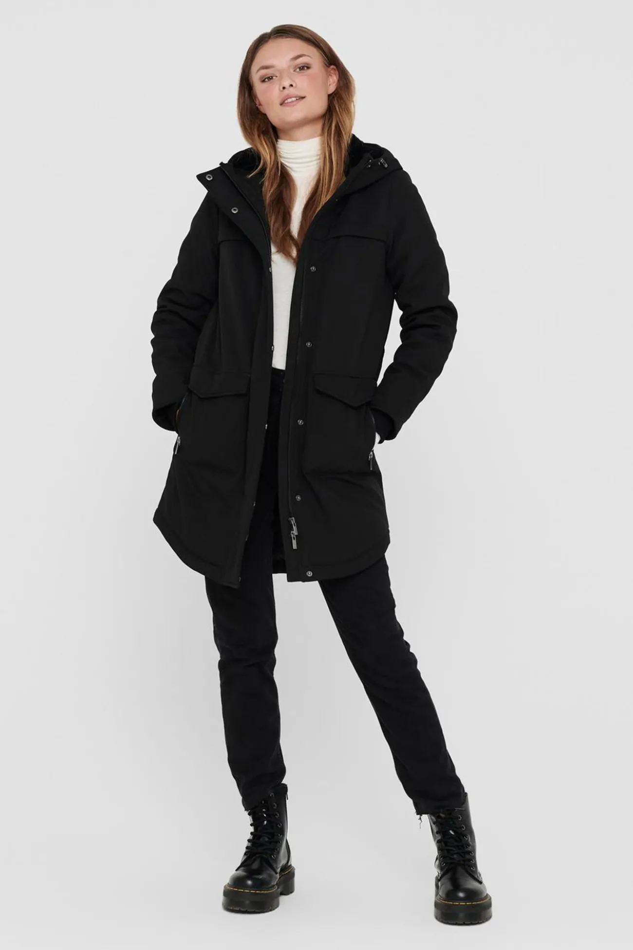 Parka con capucha
