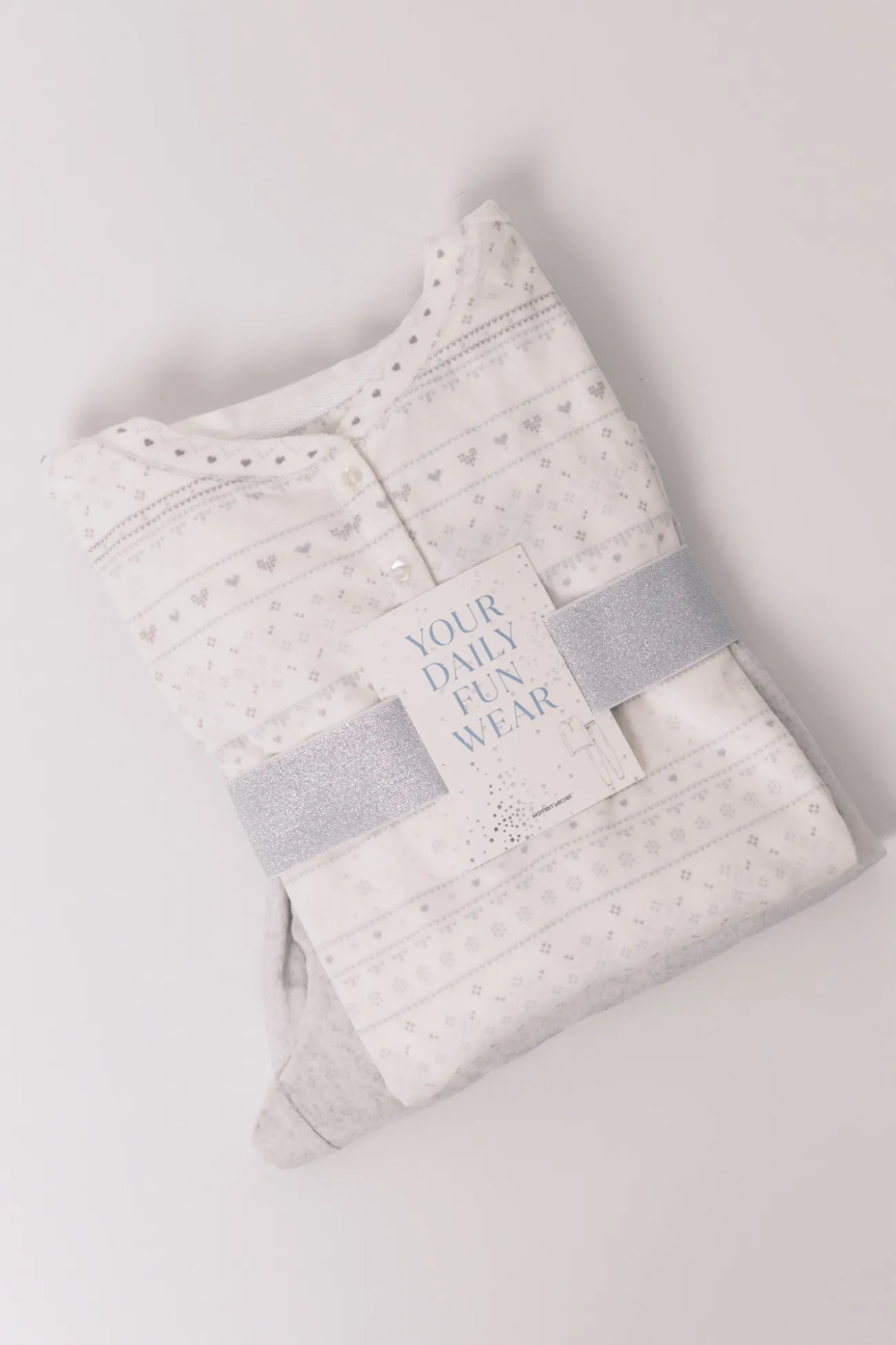 Pijama largo polar suave cenefas gris