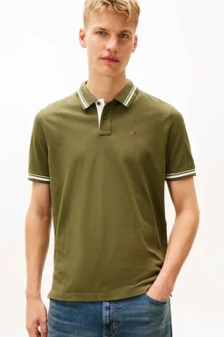 Polo de corte regular