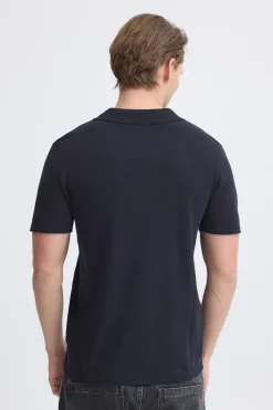 Polo de punto con cuello pico