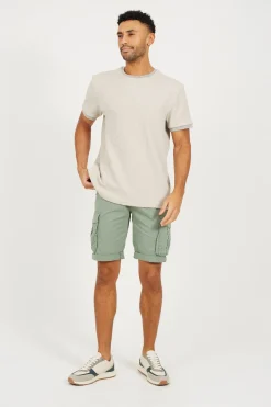 Short cargo con siete bolsillos