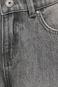 Vaquero cargo de ni&ntilde;a