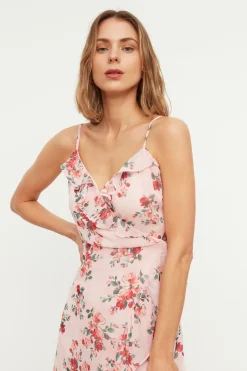 Vestido asim&eacute;trico midi