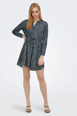 Vestido camisero corto