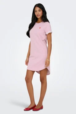 Vestido corto detalle bordado