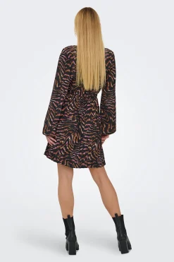 Vestido corto plisado