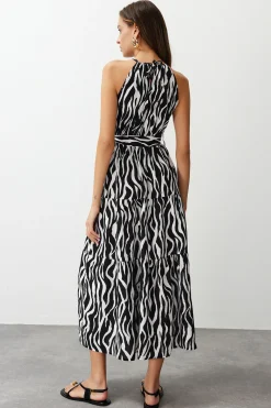 Vestido maxi cuello halter
