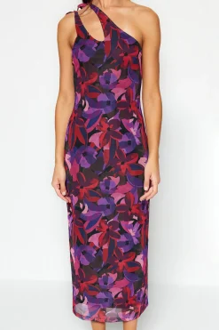 Vestido midi ajustado cut out