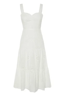 Vestido midi bordados