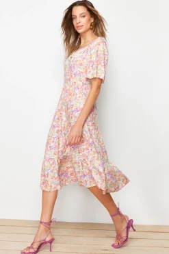 Vestido midi escote corazón