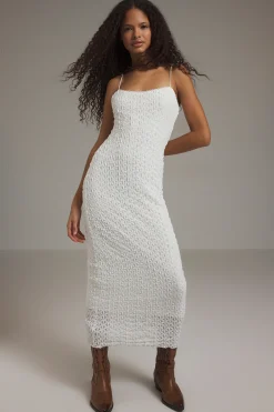Vestido midi tirantes croché