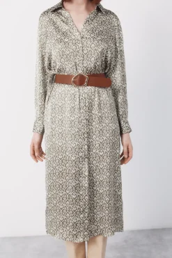 Vestido satinado camisero