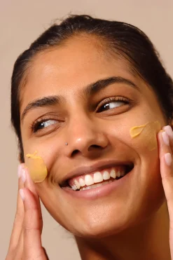 Vitamin C Glow Revealing Microdermabrasion 100ml