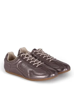 Zapatilla metalizada