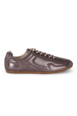 Zapatilla metalizada