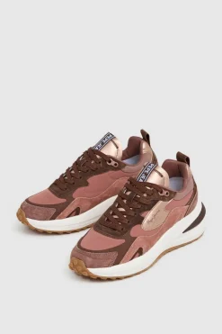 Zapatillas bajas con cuero