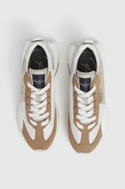 Zapatillas Con Detalles En Ante