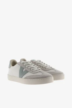 Zapatillas de efecto piel