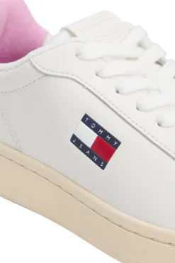 Zapatillas de mujer en color blanco con bandera de Tommy Jeans.