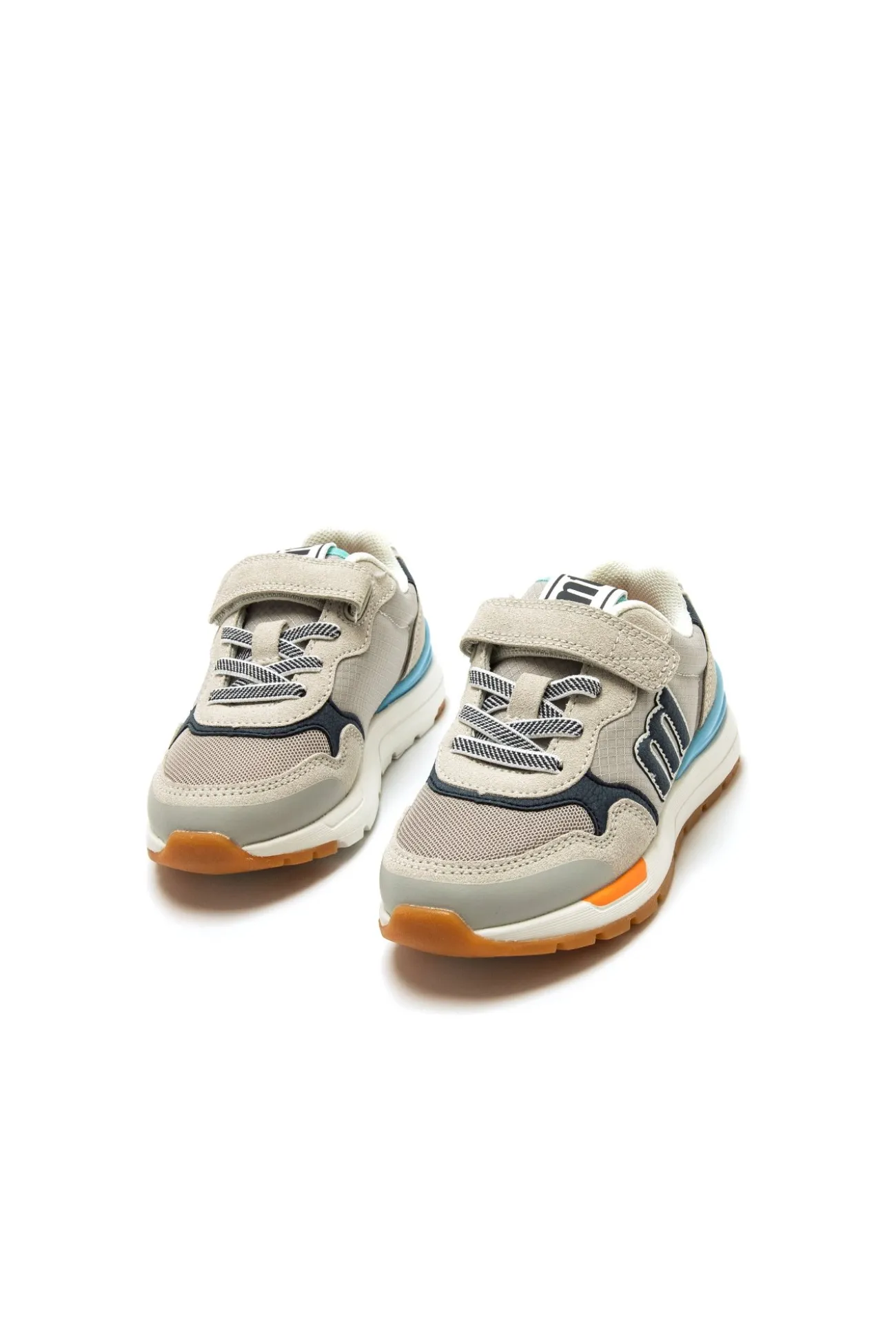 Zapatillas deportivas estilo urbano