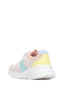 Zapatilla tira adhesiva